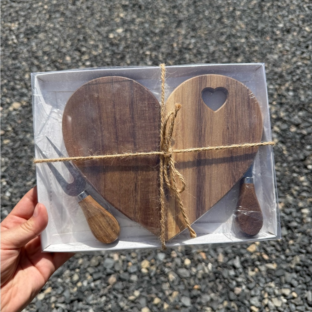 Heart-Shaped Wooden Cheese Board Set